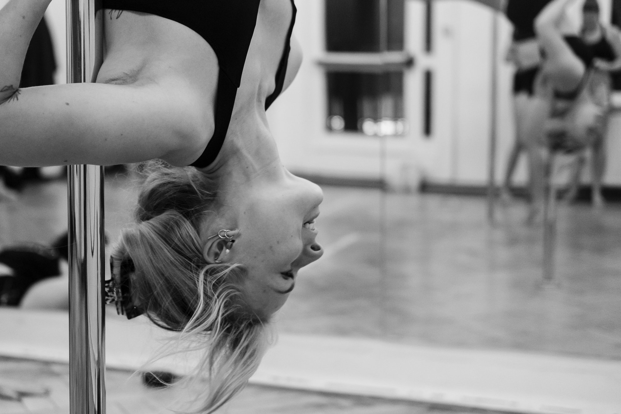 Spinning pole Flow - levels and prices